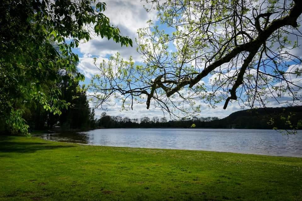 L'Oree Du Lac - Formule Chambres Marcenay Bagian luar foto